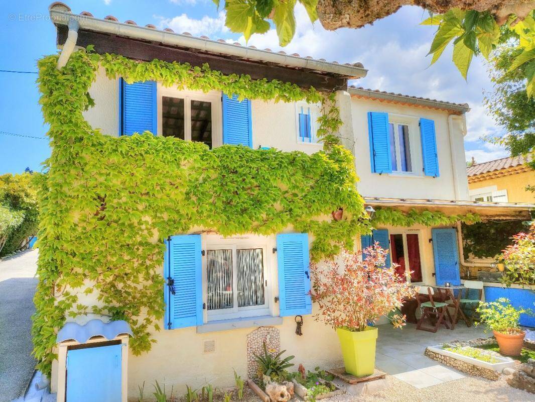 Maison à NEOULES