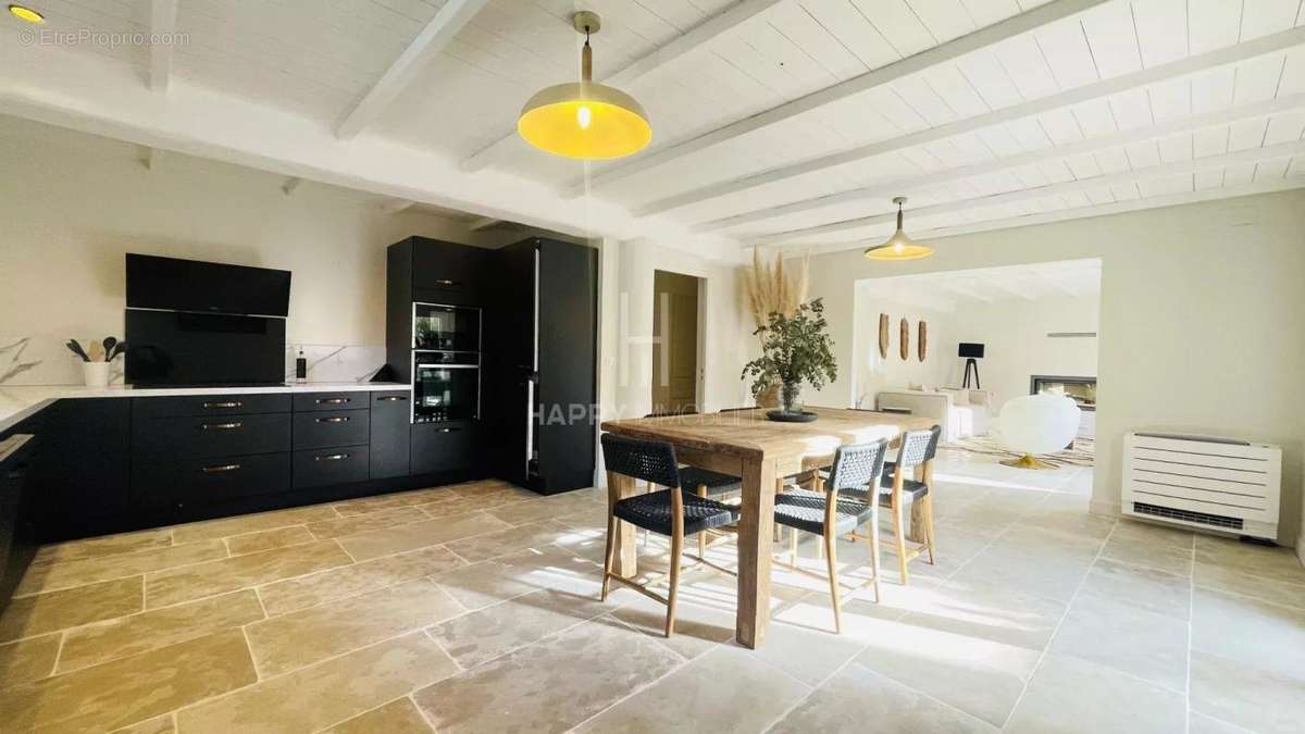 Maison à MAUSSANE-LES-ALPILLES