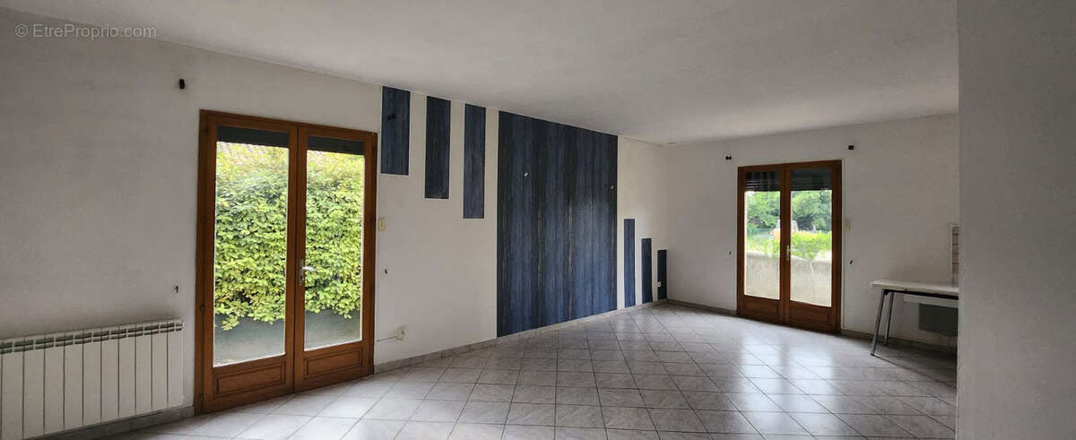Maison à QUARANTE