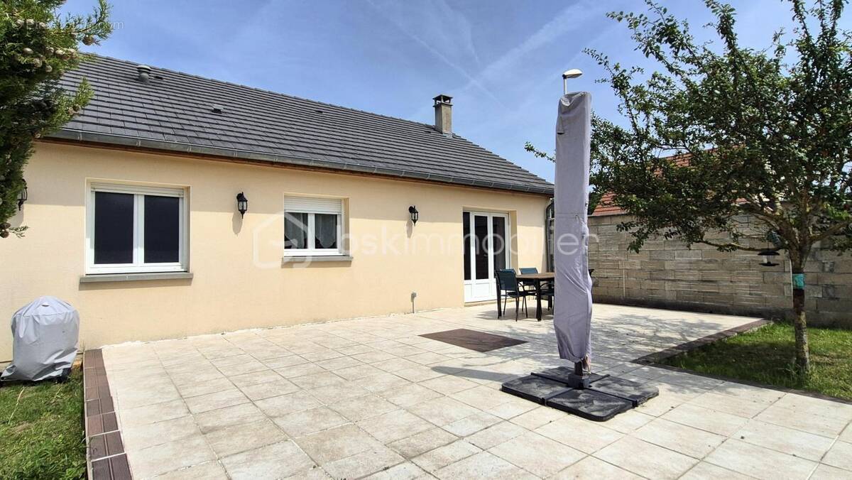 Maison à CORMICY