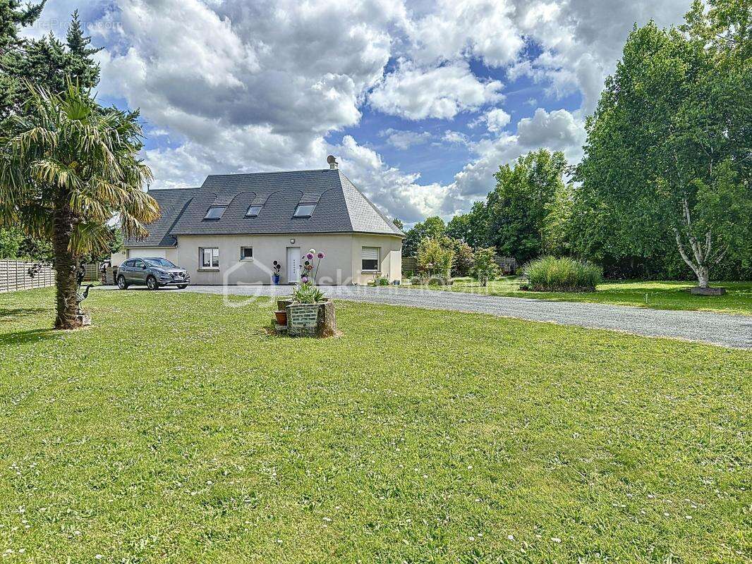 Maison à NOYERS-BOCAGE