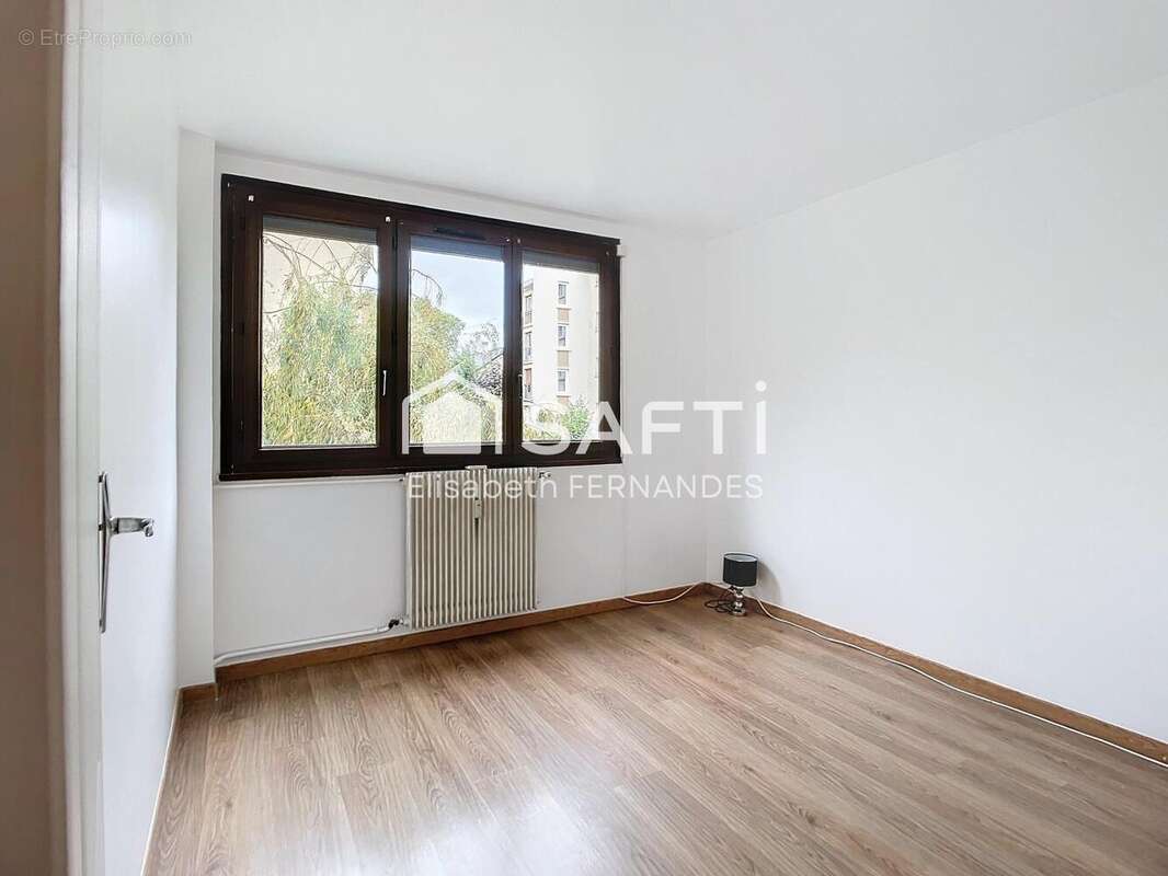 Photo 6 - Appartement à SAINT-MAUR-DES-FOSSES