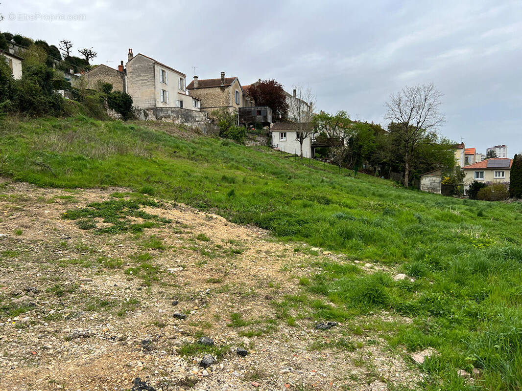 Terrain à ANGOULEME