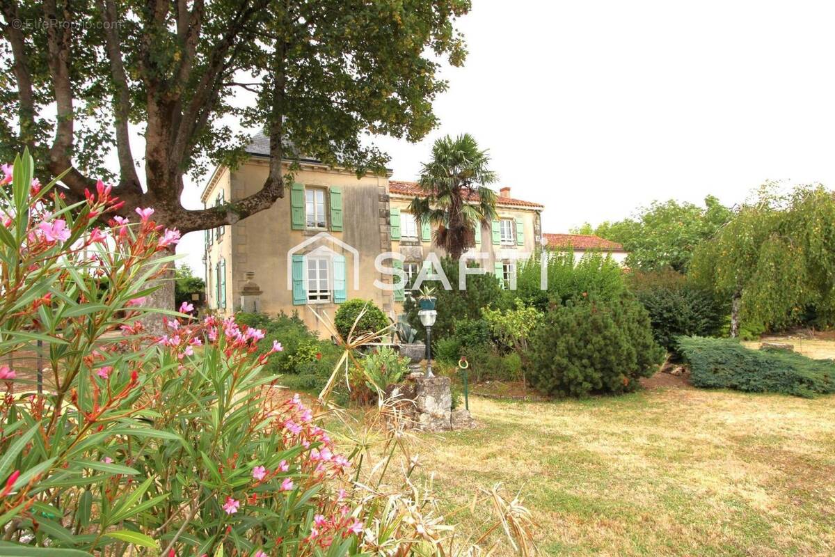 Photo 1 - Maison à FOUSSAIS-PAYRE
