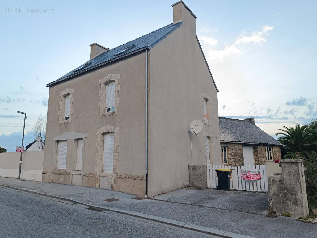 Maison à MELGVEN