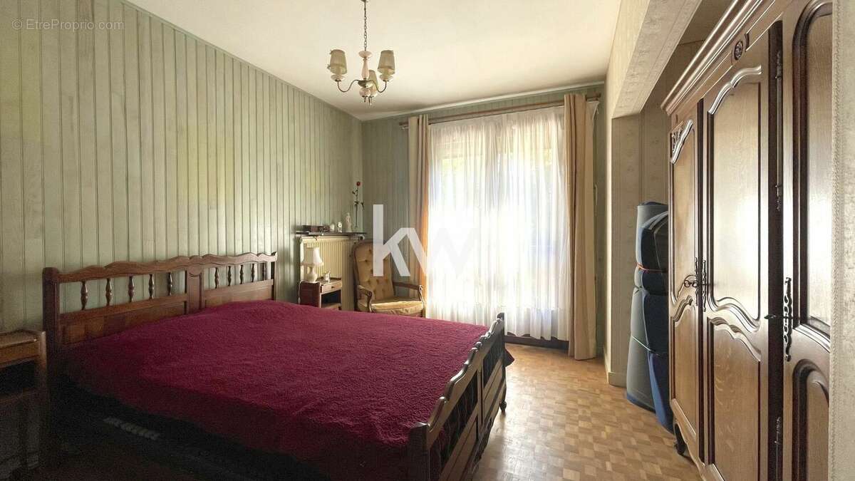 Maison à VERT-LE-GRAND
