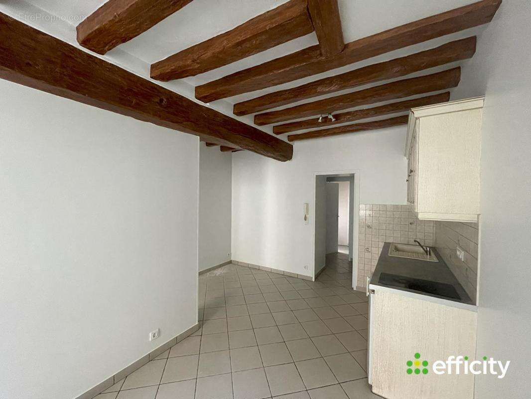 Appartement à EPERNON