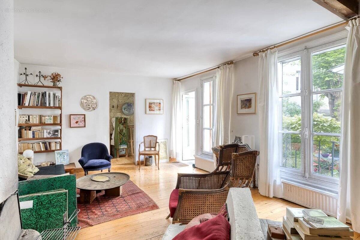 Maison à PARIS-14E