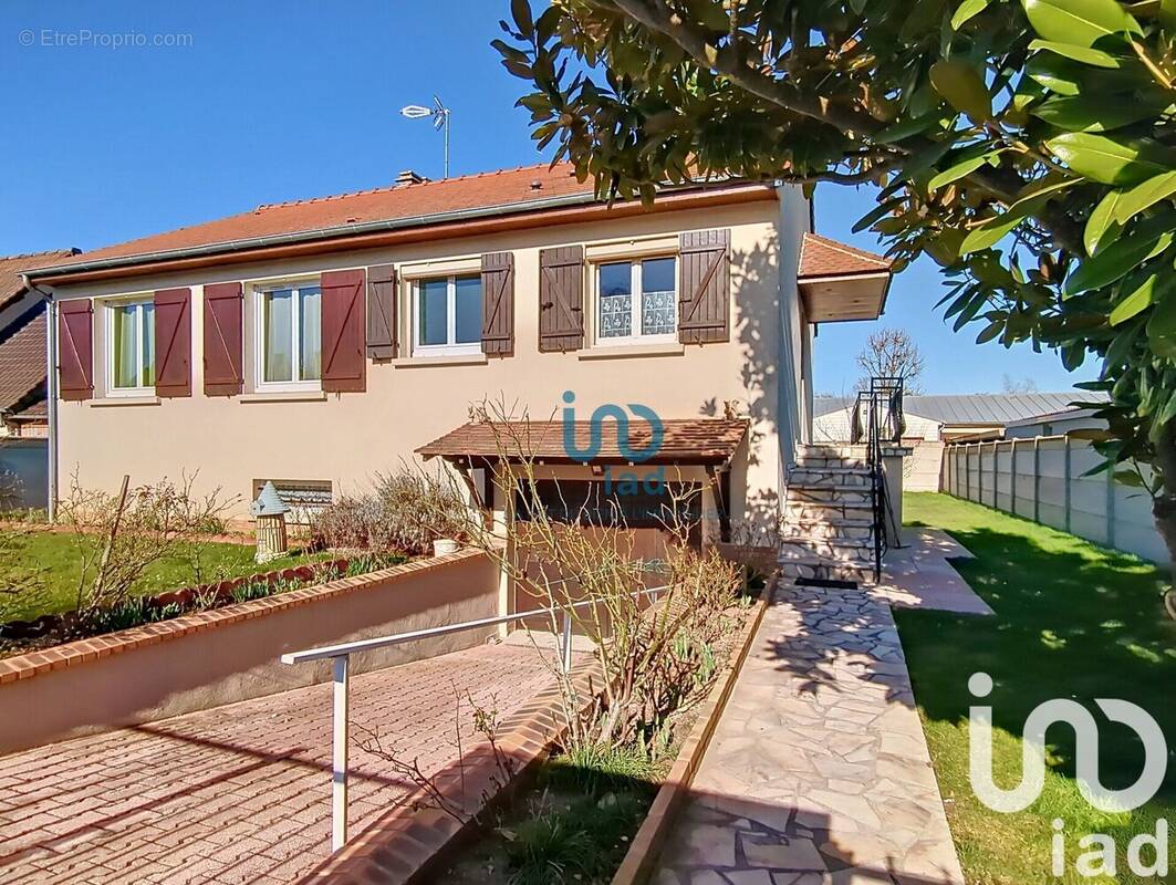 Photo 1 - Maison à ROZAY-EN-BRIE