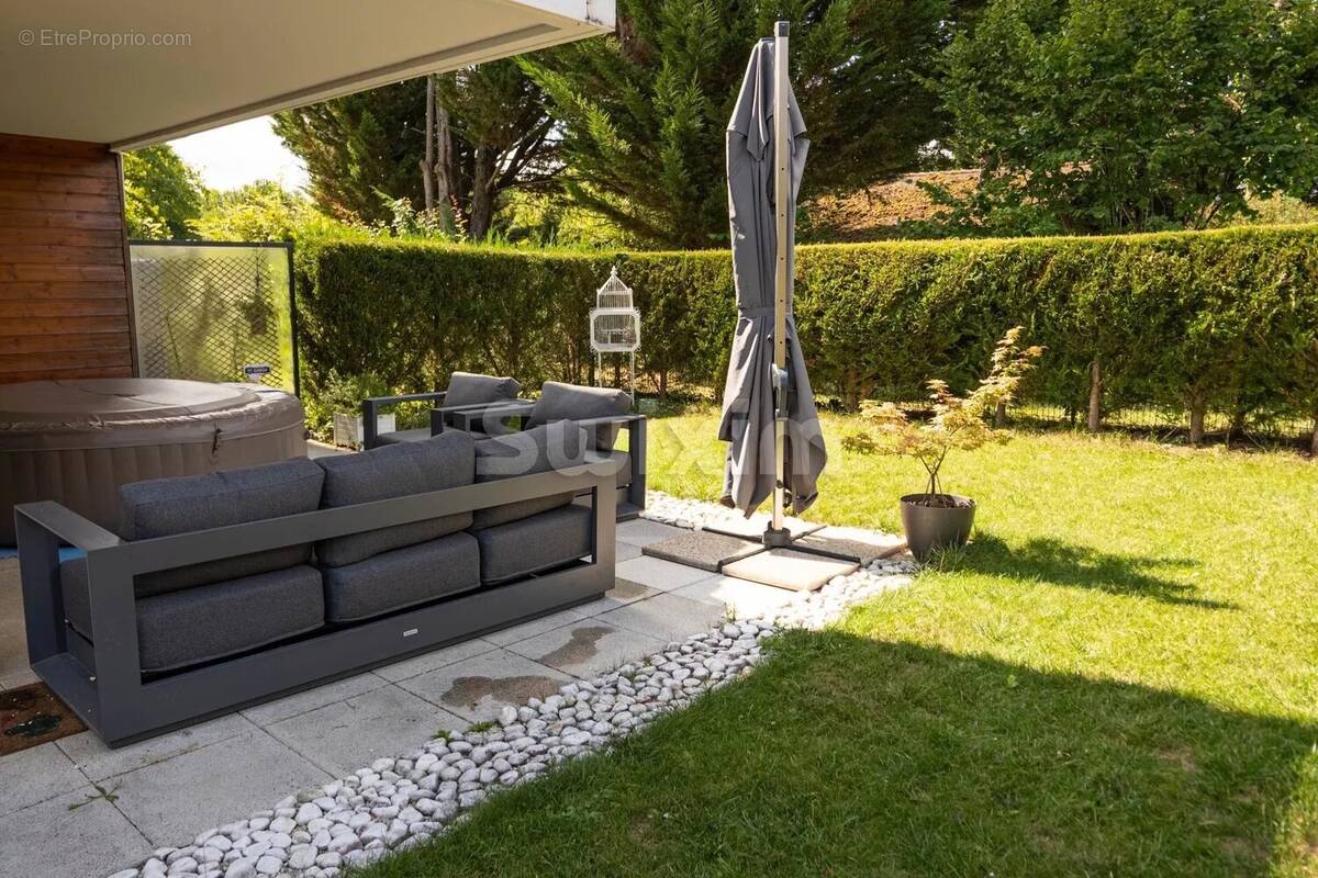 Appartement à CHENS-SUR-LEMAN