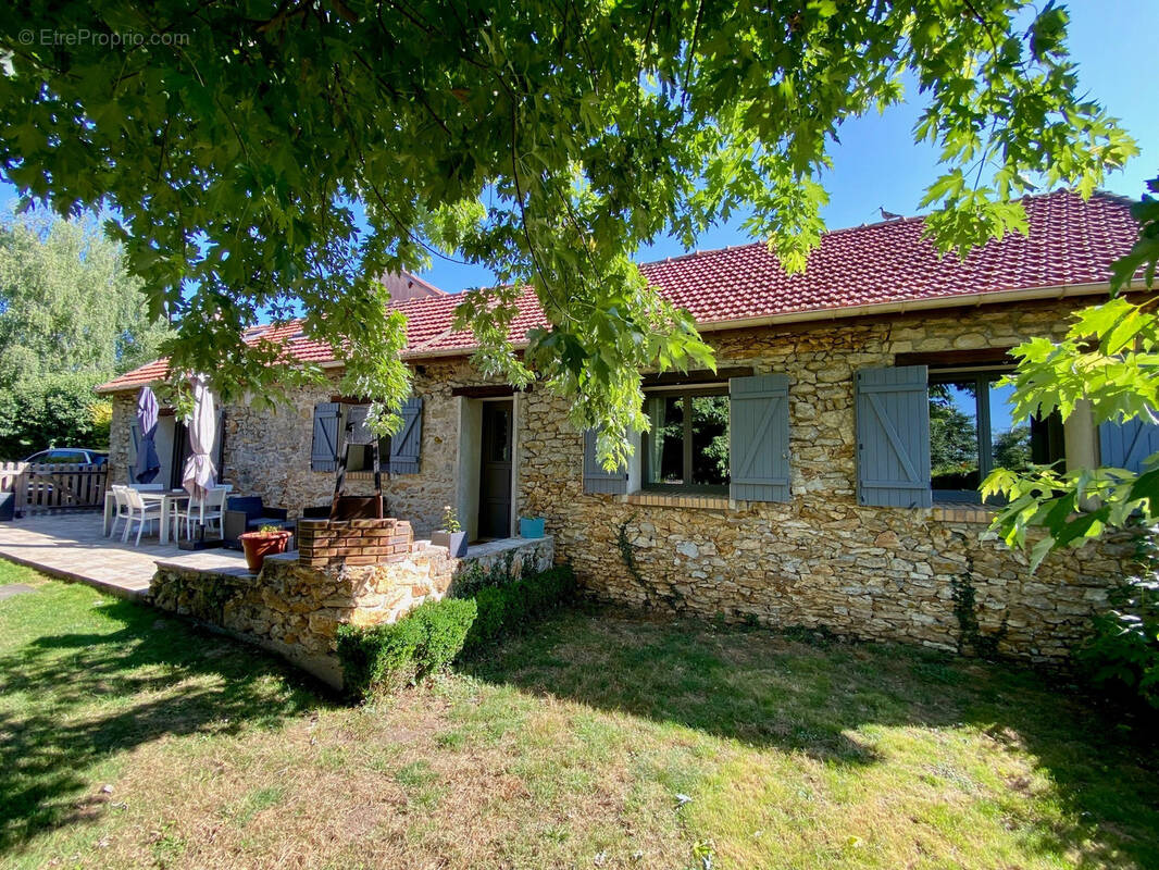 Maison à THOIRY