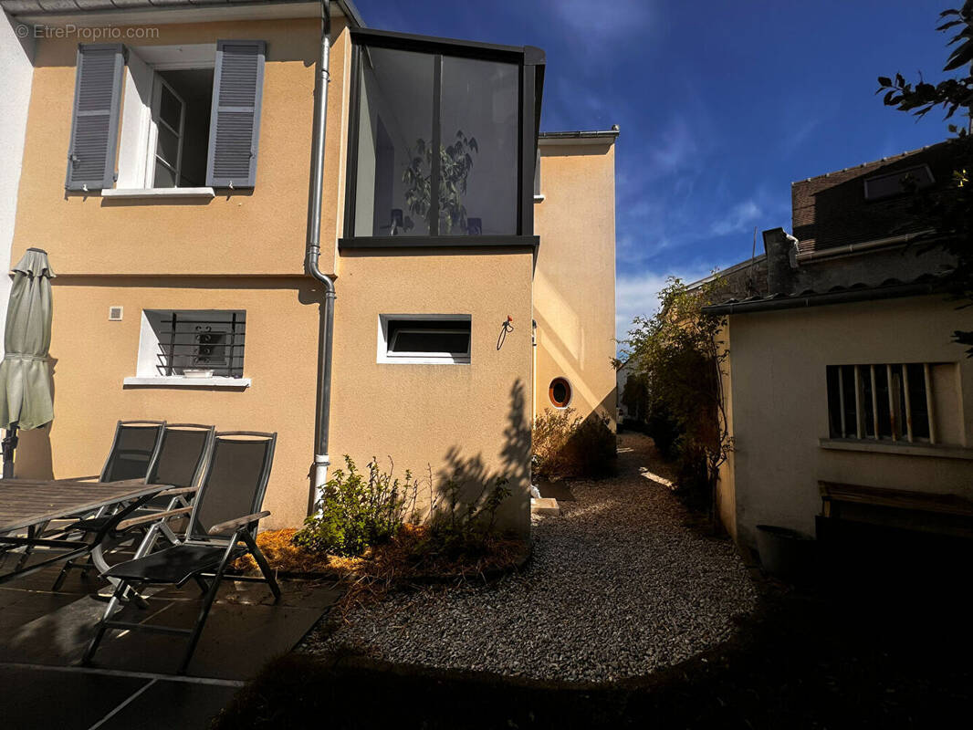 Maison à LAMORLAYE