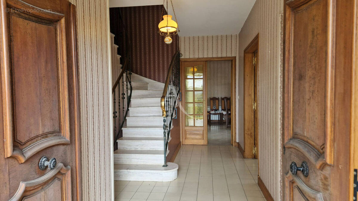 Maison à ERNEE