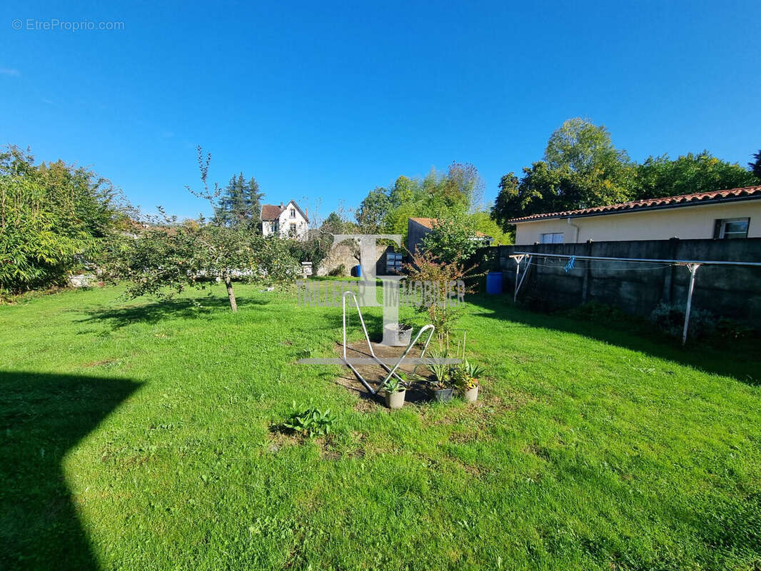 Maison à MARSAC-SUR-L&#039;ISLE