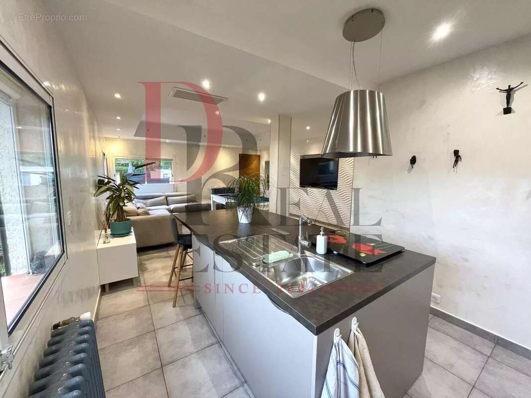 Appartement à VENCE