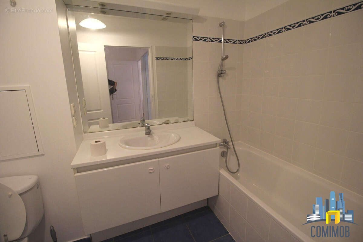 Appartement à COURBEVOIE