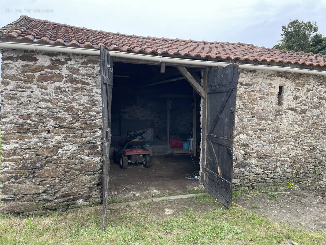 Maison à GENESTON