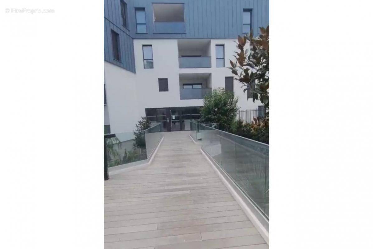 Appartement à SAINT-JEAN-DE-VEDAS