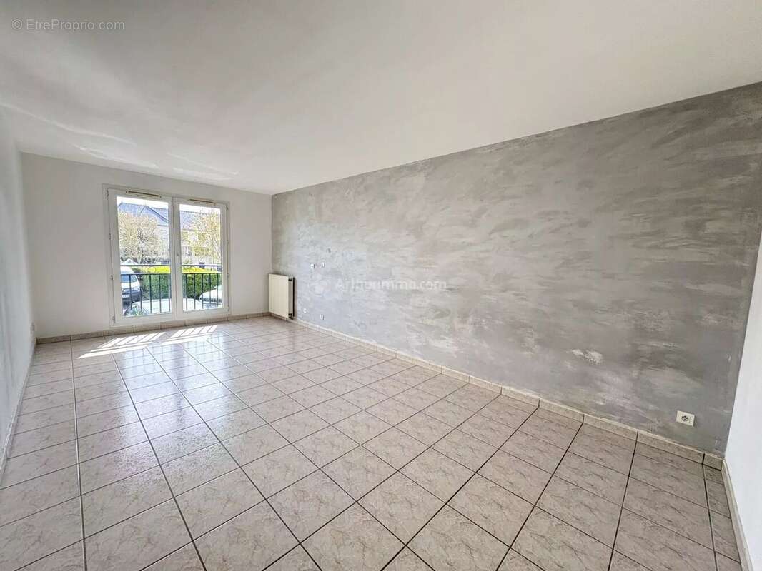 Appartement à MAGNY-LE-HONGRE