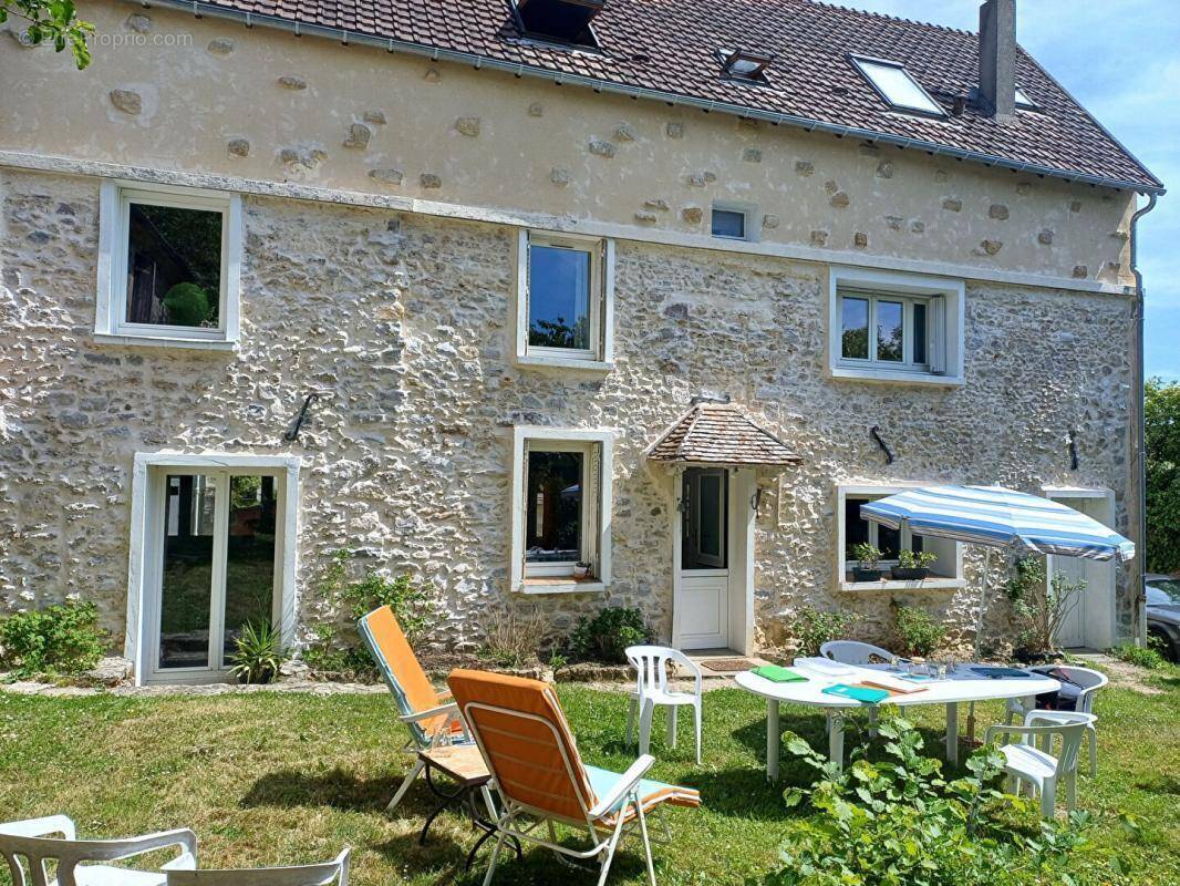 Maison à PONTOISE