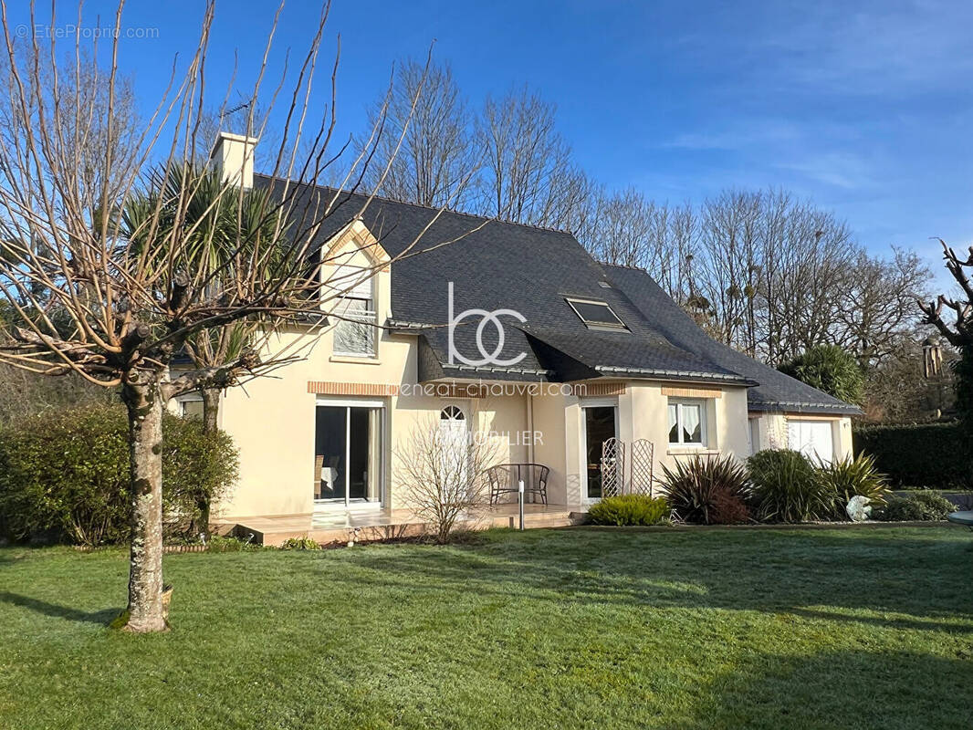 Maison à MEUCON