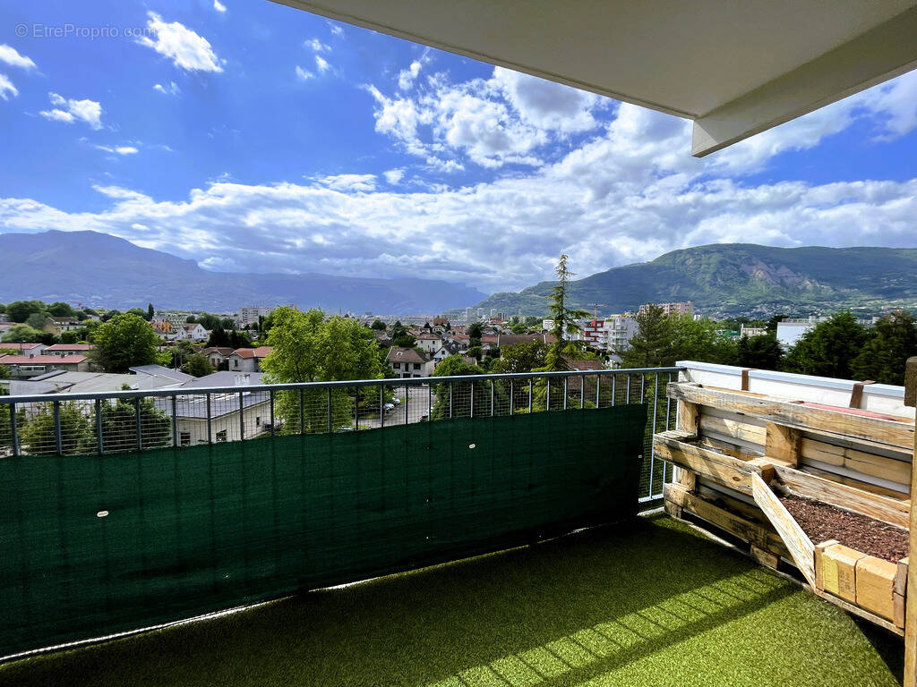 Appartement à SAINT-MARTIN-D&#039;HERES