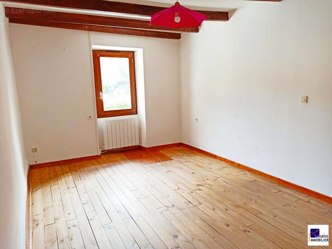 Maison à LA CHAMBRE