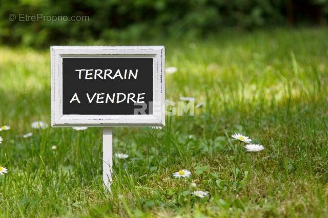 Terrain à BEAUGENCY