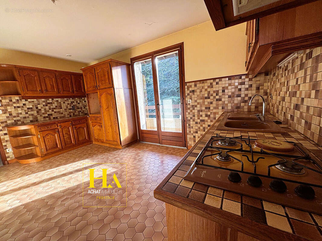 Maison à SERVES-SUR-RHONE