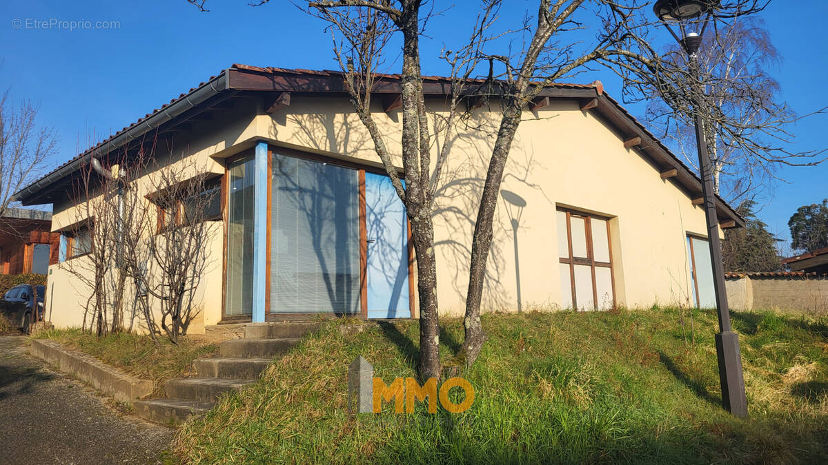 Appartement à FLEURIEUX-SUR-L&#039;ARBRESLE