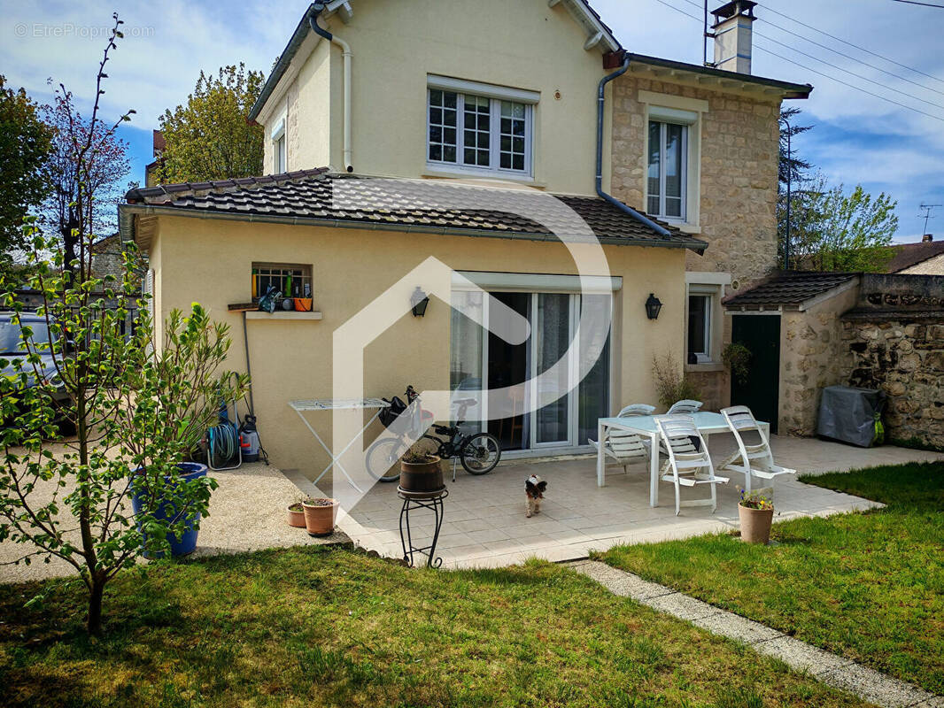 Maison à L&#039;ISLE-ADAM