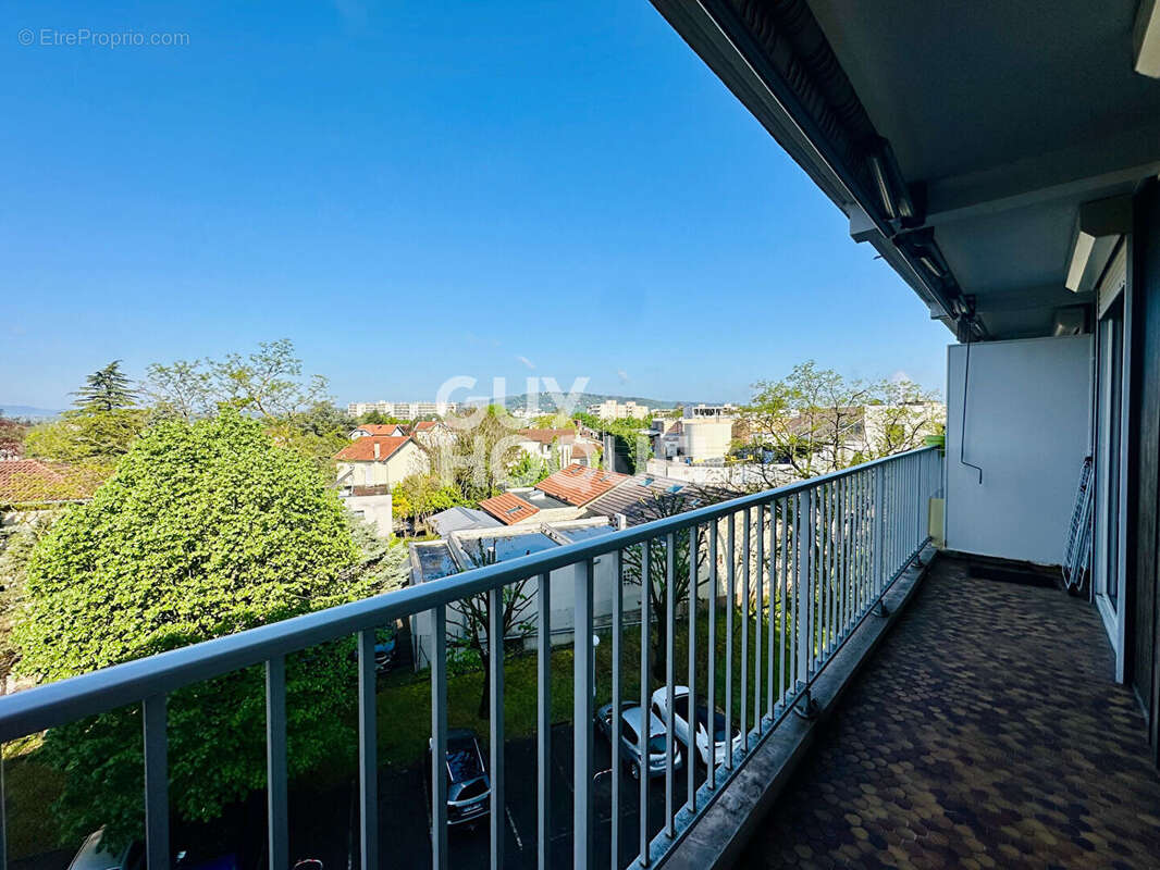 Appartement à CALUIRE-ET-CUIRE