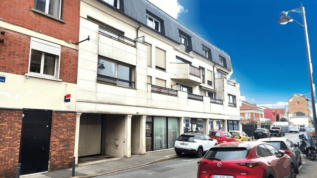 Appartement à MAISONS-ALFORT