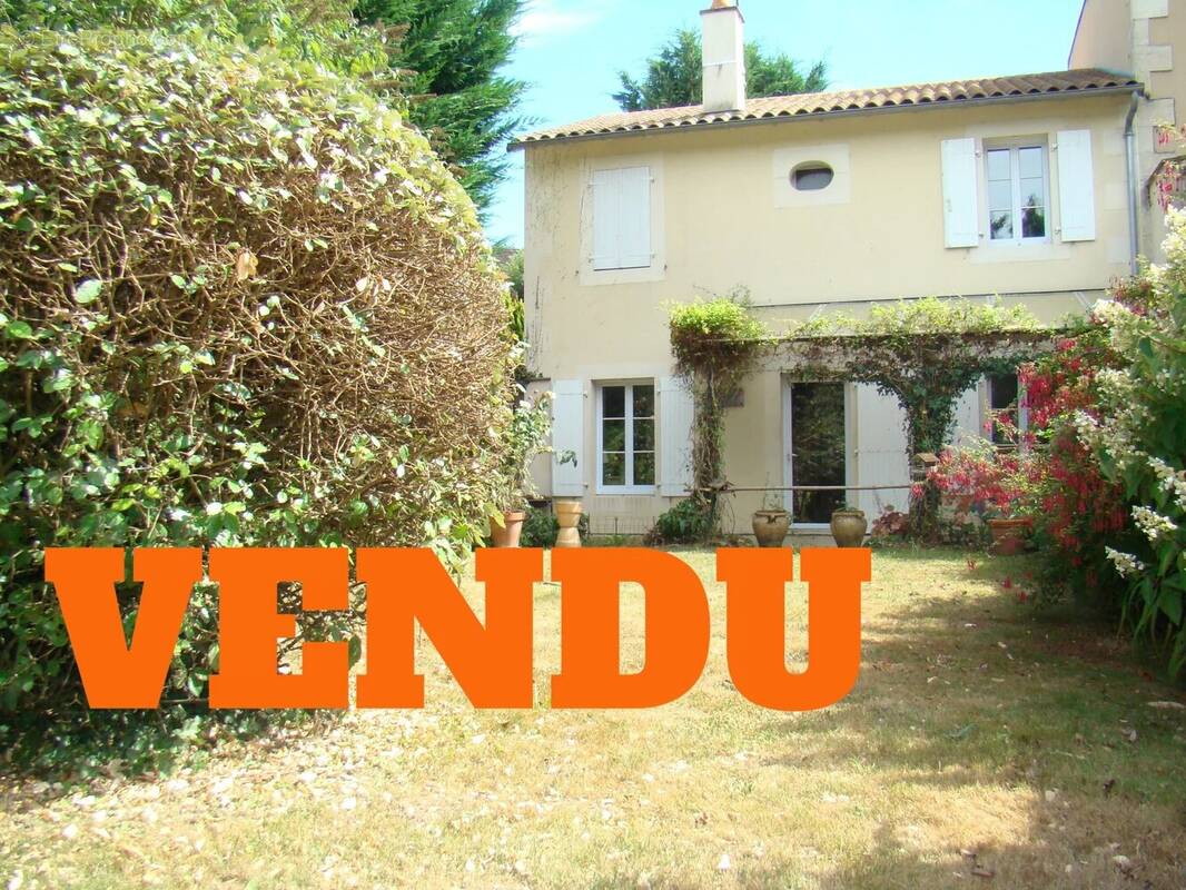 Maison à GENCAY
