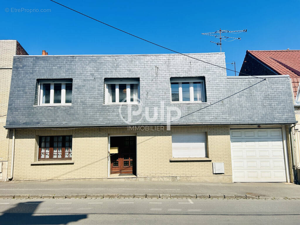 Maison à SAINS-EN-GOHELLE