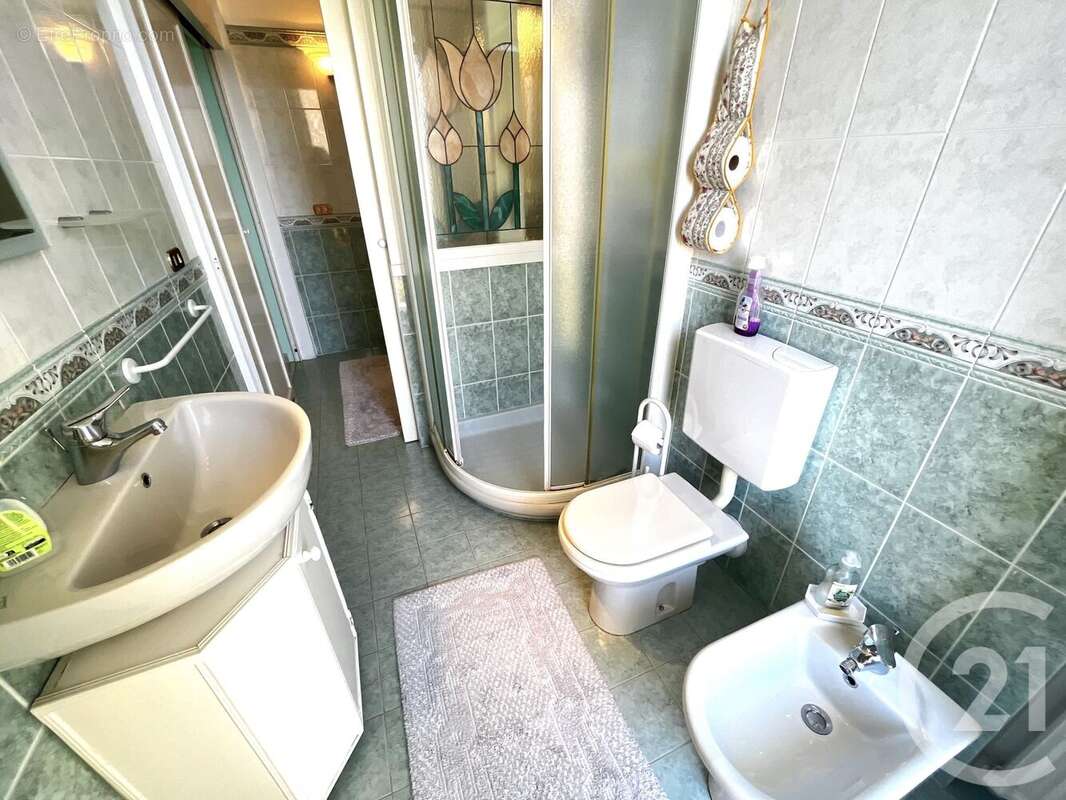Appartement à ROQUEBRUNE-CAP-MARTIN