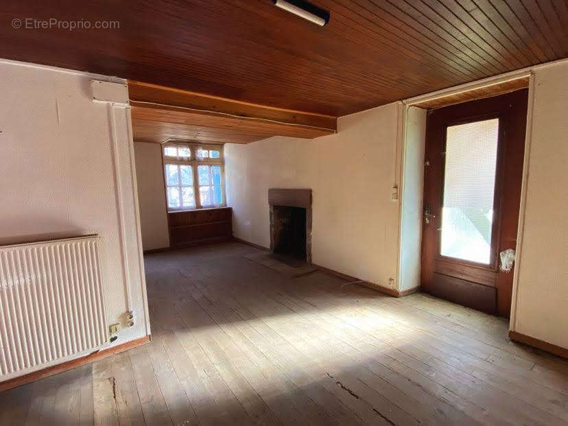 Maison à DUSSAC