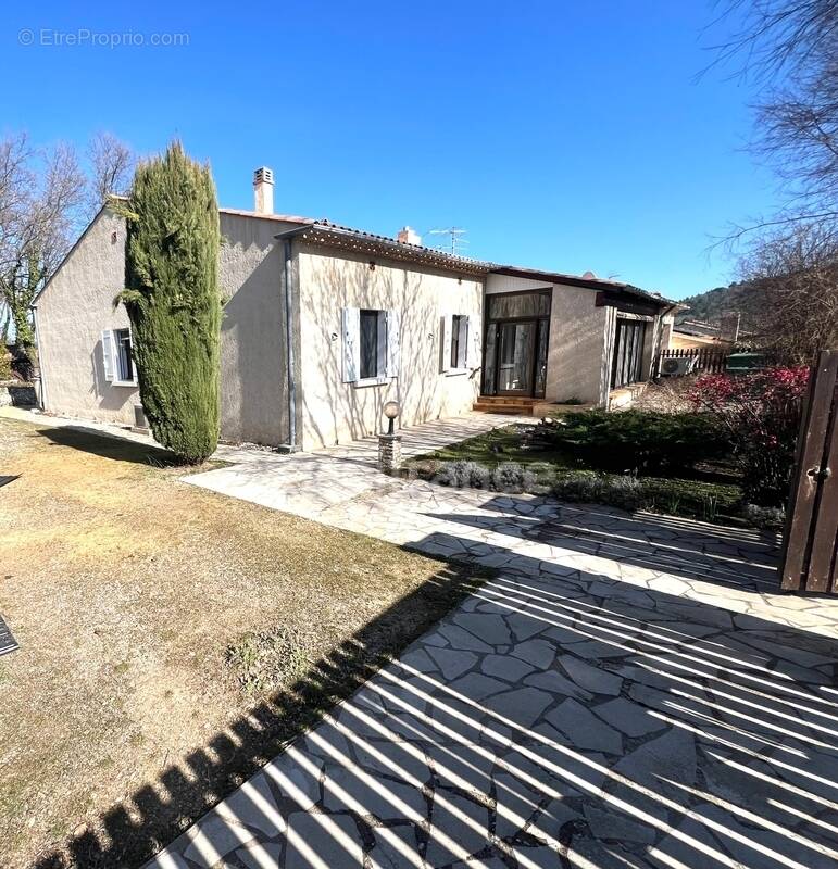 Maison à CERESTE