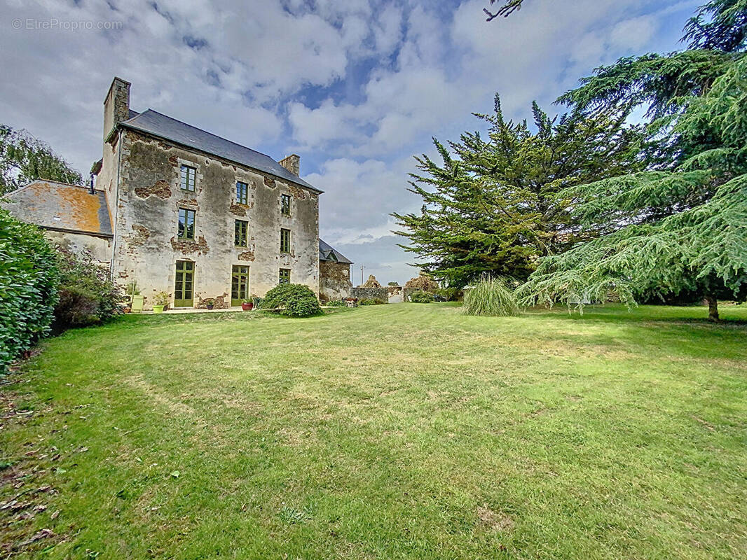 Maison à PLANCOET