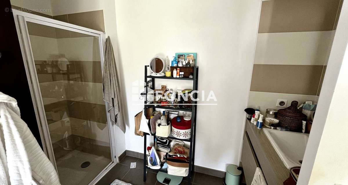 Appartement à LATTES