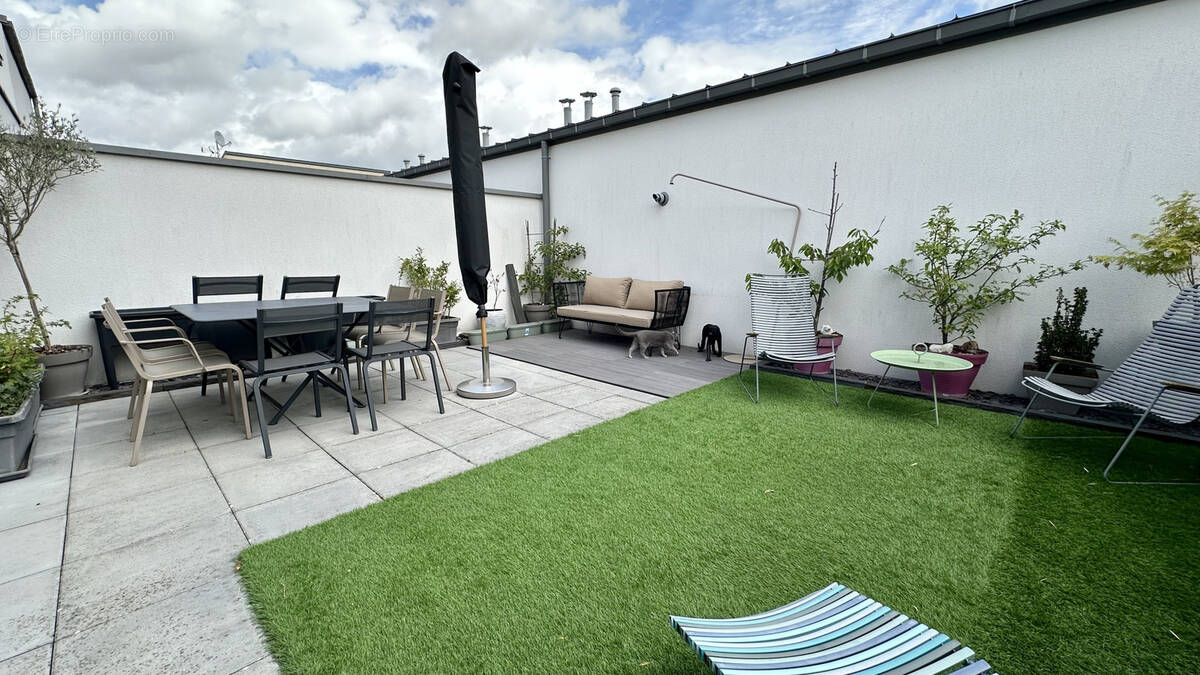 Appartement à BEZANNES