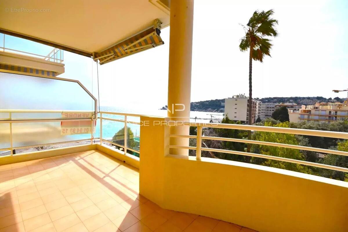 Appartement à ROQUEBRUNE-CAP-MARTIN