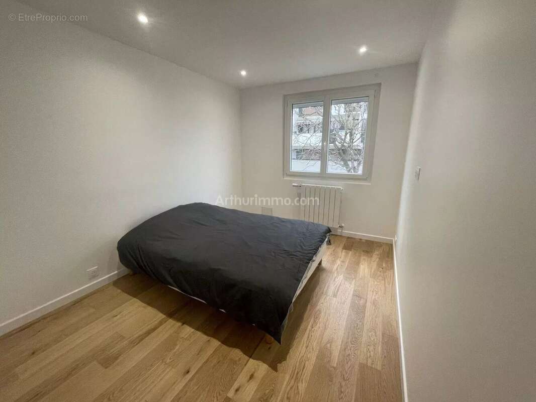 Appartement à SAINT-MAUR-DES-FOSSES