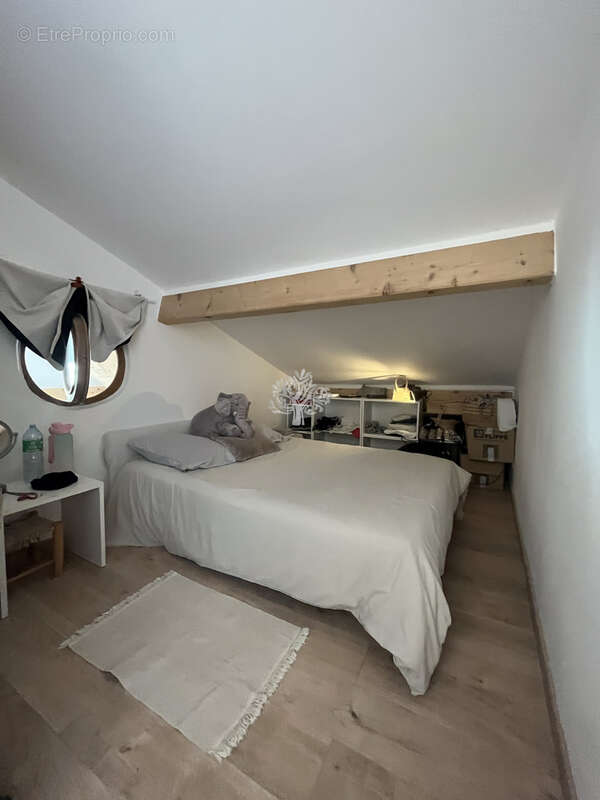 Autre à SANARY-SUR-MER