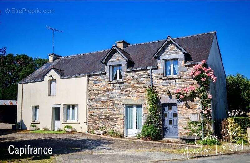 Maison à LA GACILLY