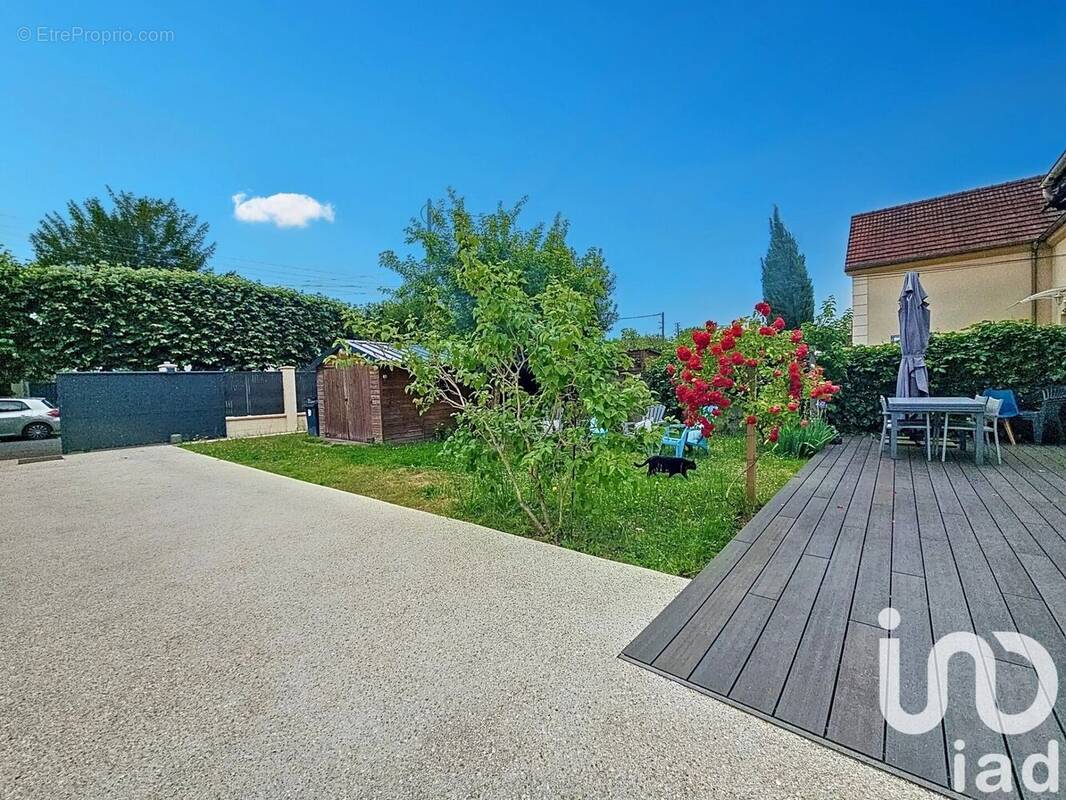 Photo 1 - Maison à CHAMPS-SUR-MARNE