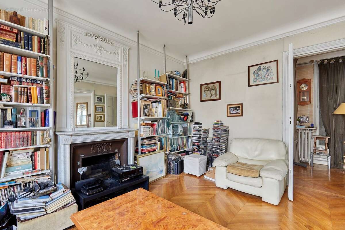 Appartement à PARIS-11E