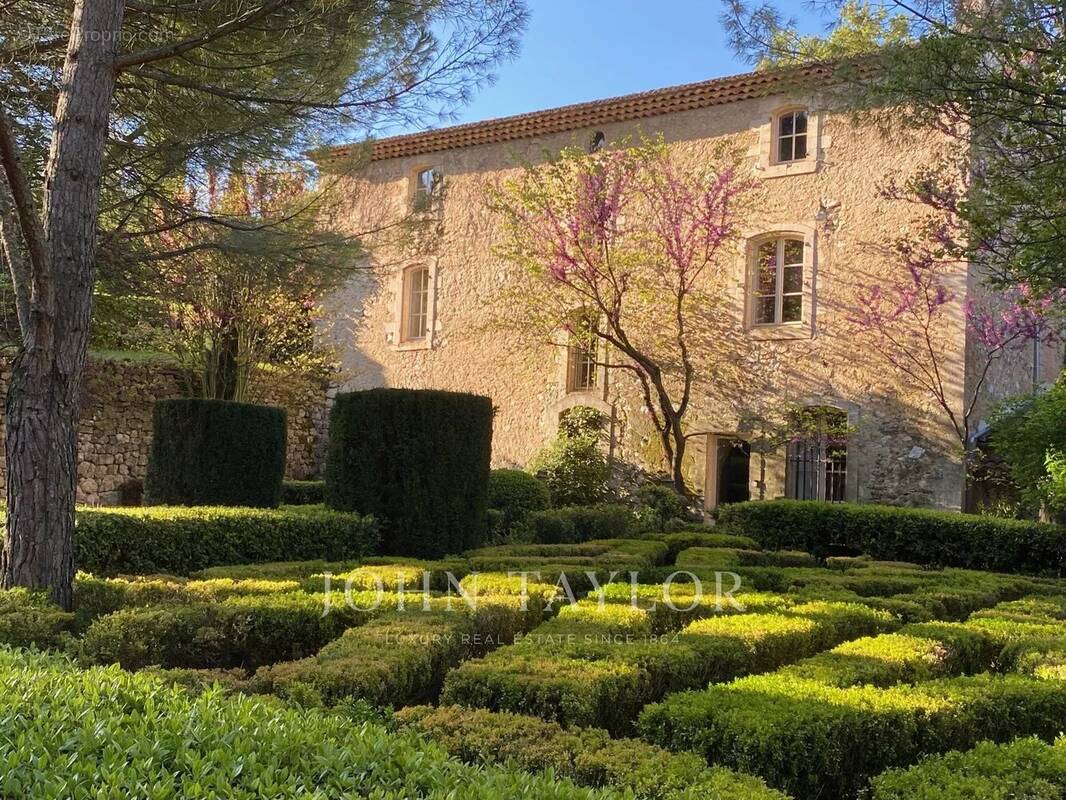 Maison à BONNIEUX