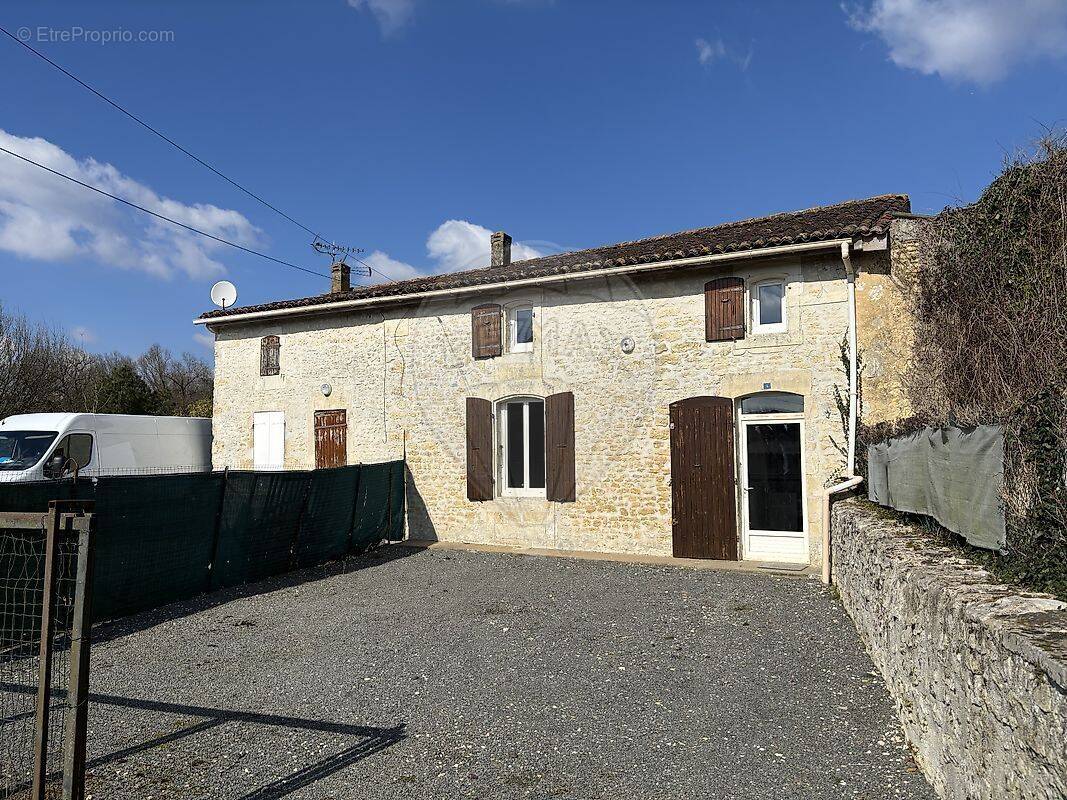 Maison à GEMOZAC