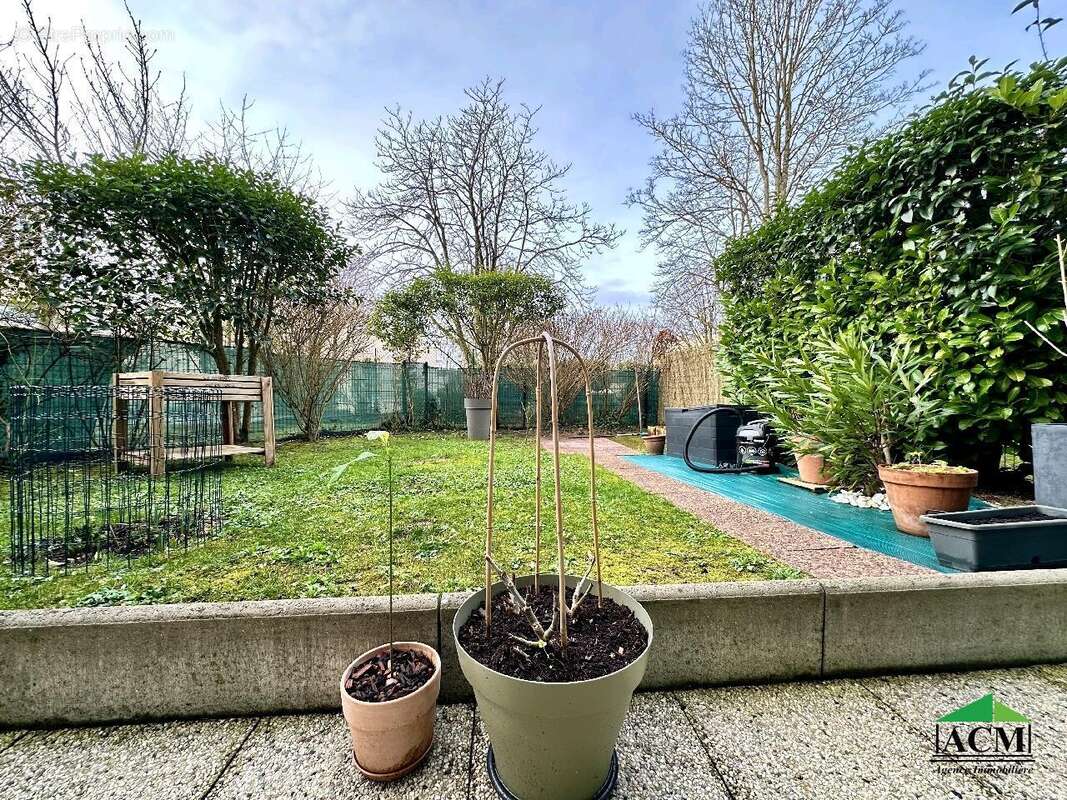 Appartement à MERY-SUR-OISE